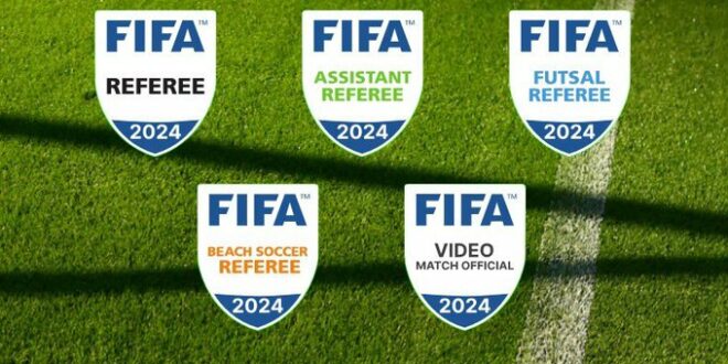 Arbitros Con Insignia Fifa Conexion Digital